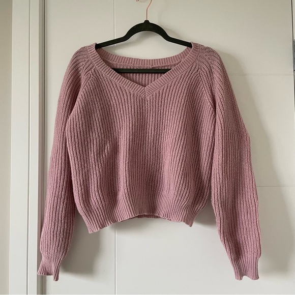 SHEIN Sweaters - 3/$45 Mauve Pink V-Neck Sweater